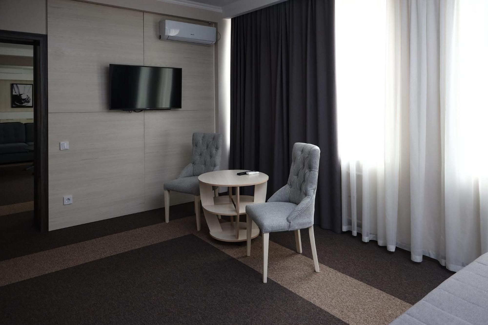 Meridian Karagandy Εξωτερικό φωτογραφία