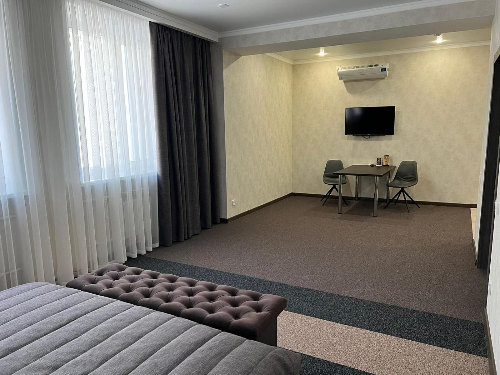 Meridian Karagandy Εξωτερικό φωτογραφία