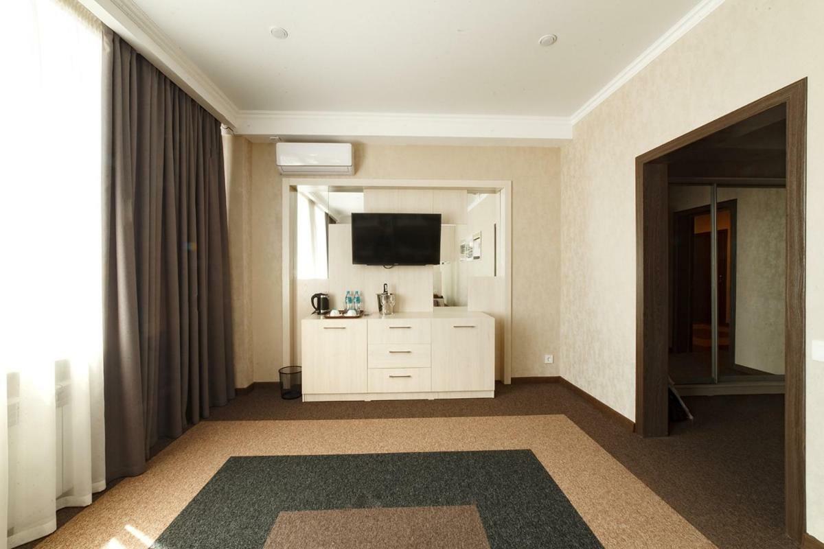 Meridian Karagandy Εξωτερικό φωτογραφία